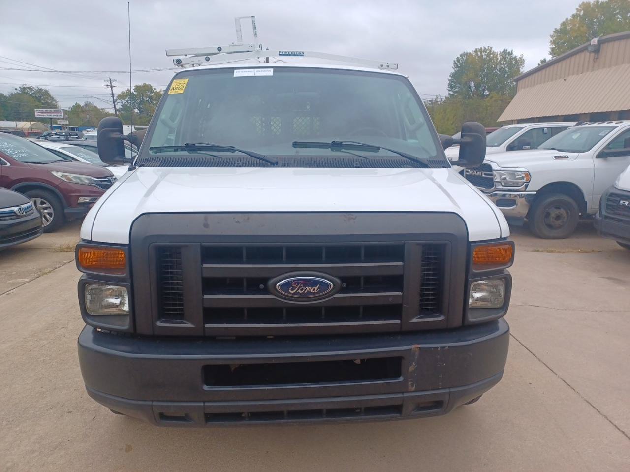 Used 2008 Ford E-250 and Econoline 250 RWD image 2