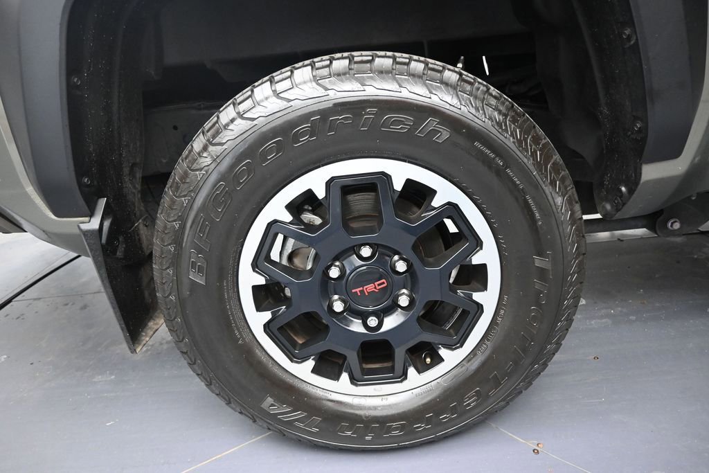 Used 2024 Toyota Tacoma TRD Off-Road w/ TRD Off Road Premium Package AWD/4WD image 42