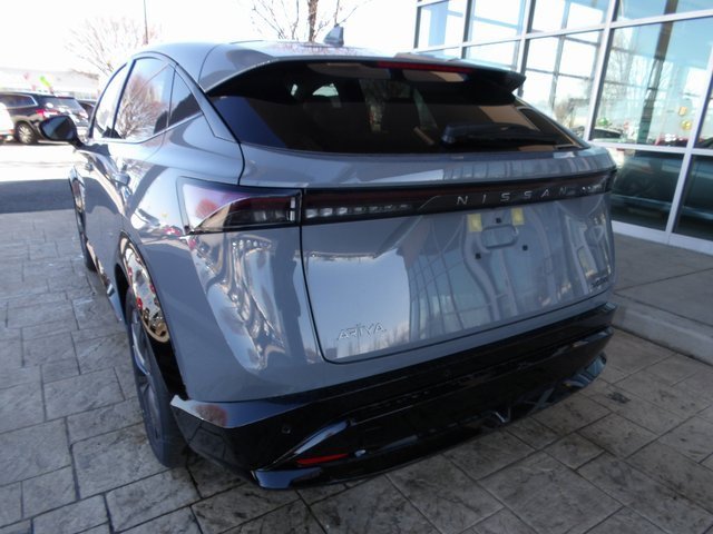 New 2025 Nissan Ariya AWD image 5