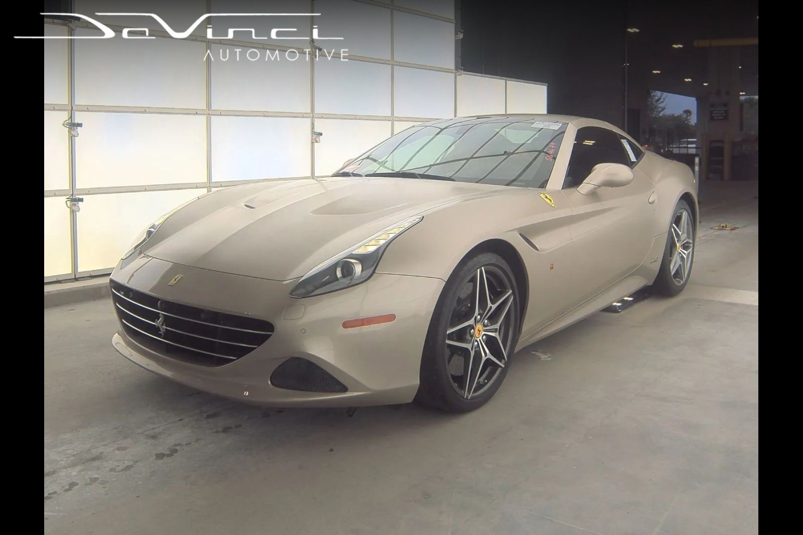 Used 2018 Ferrari California T RWD image 1