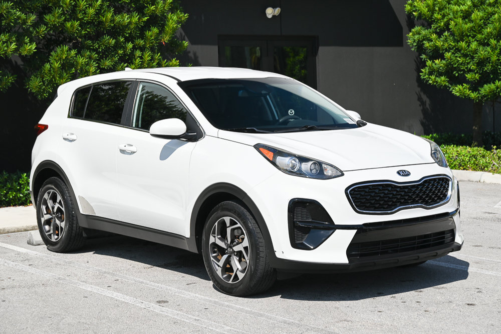 Used 2020 Kia Sportage LX FWD image 3