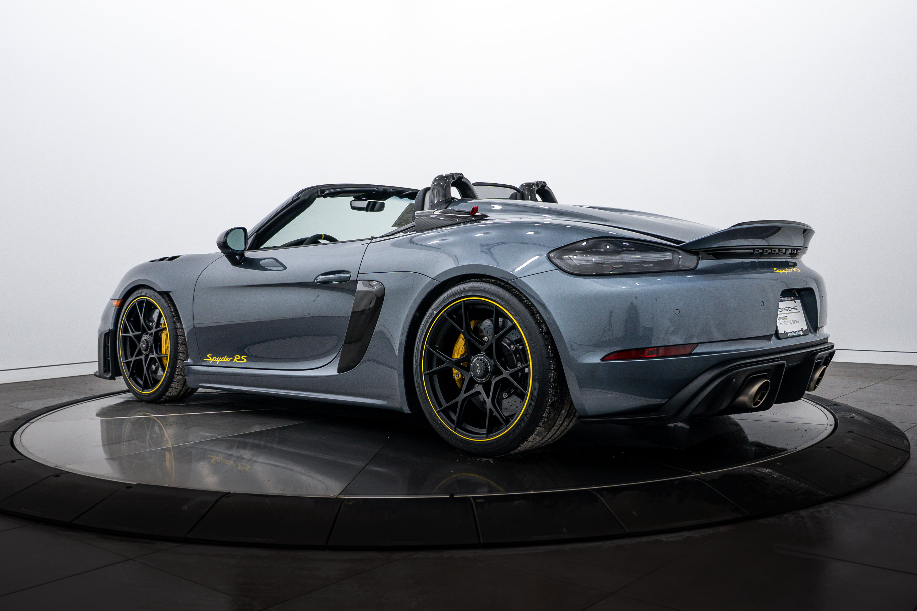 Certified 2025 Porsche 718 Boxster Spyder RS image 3