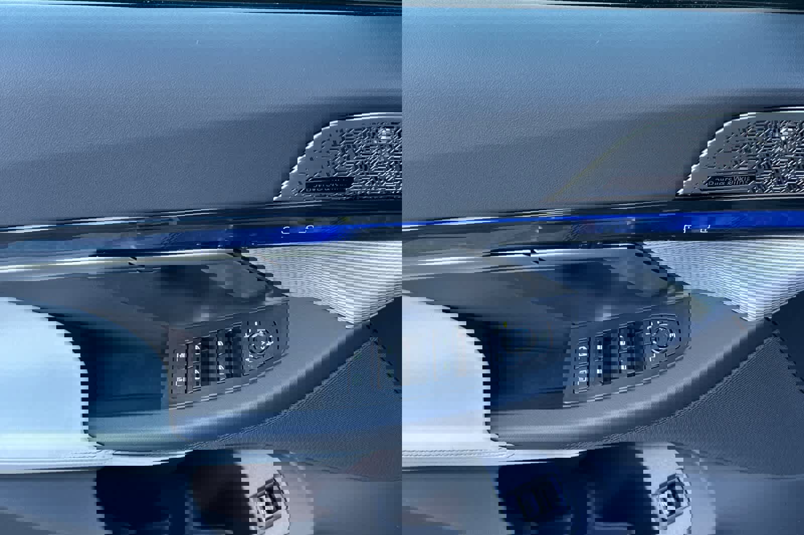 Used 2025 BMW M5 w/ Carbon Package image 12