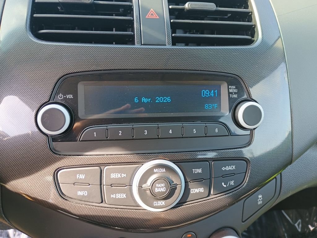 Used 2015 Chevrolet Spark LS image 25