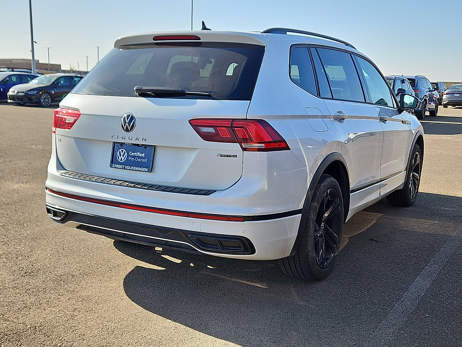 Certified 2024 Volkswagen Tiguan SE R-Line AWD/4WD image 3