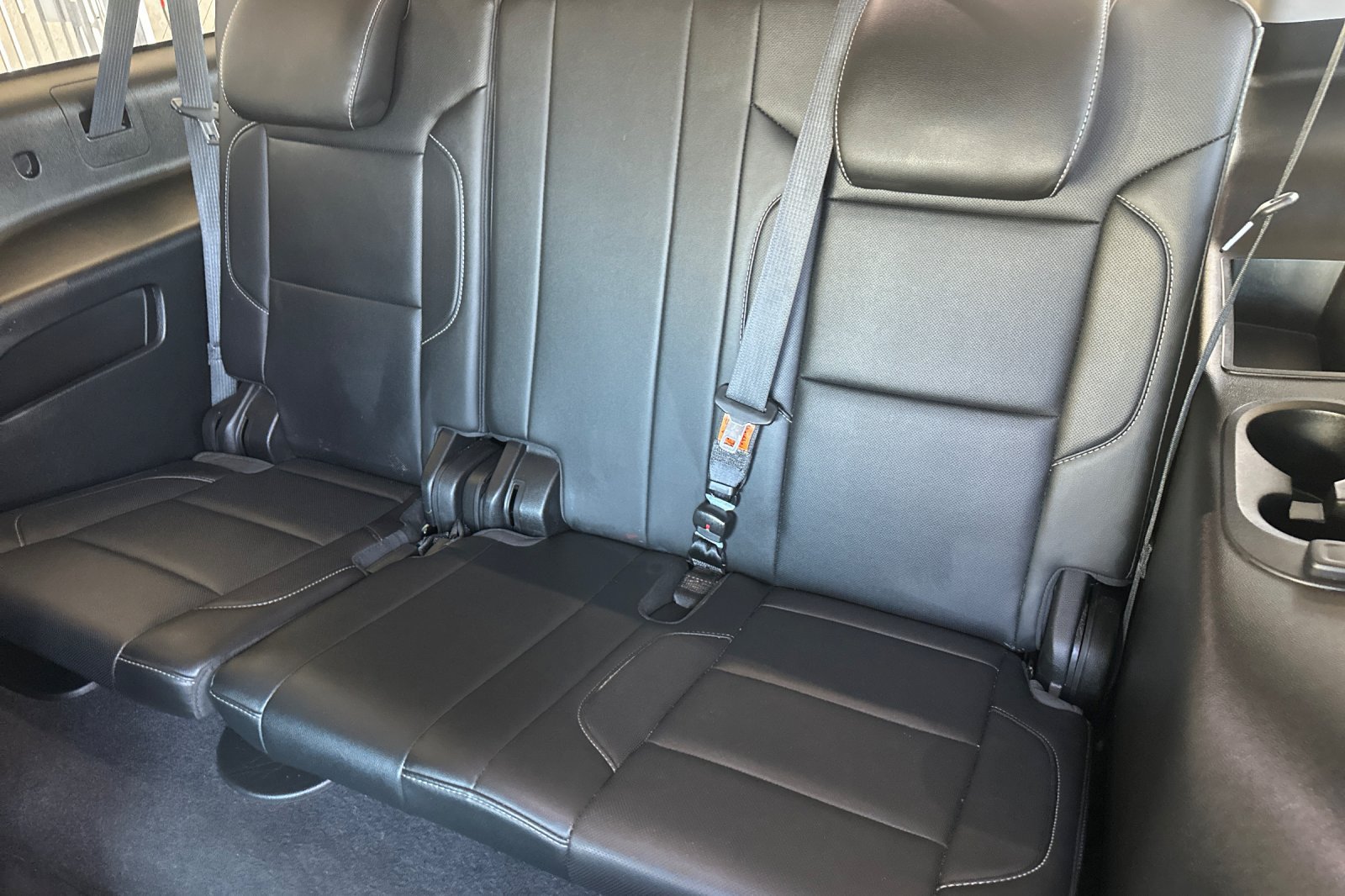 Used 2020 GMC Yukon XL SLT w/ Open Road Package RWD image 15