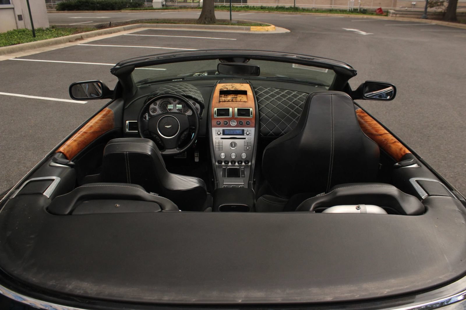 Used 2006 Aston Martin DB9 Volante RWD image 17
