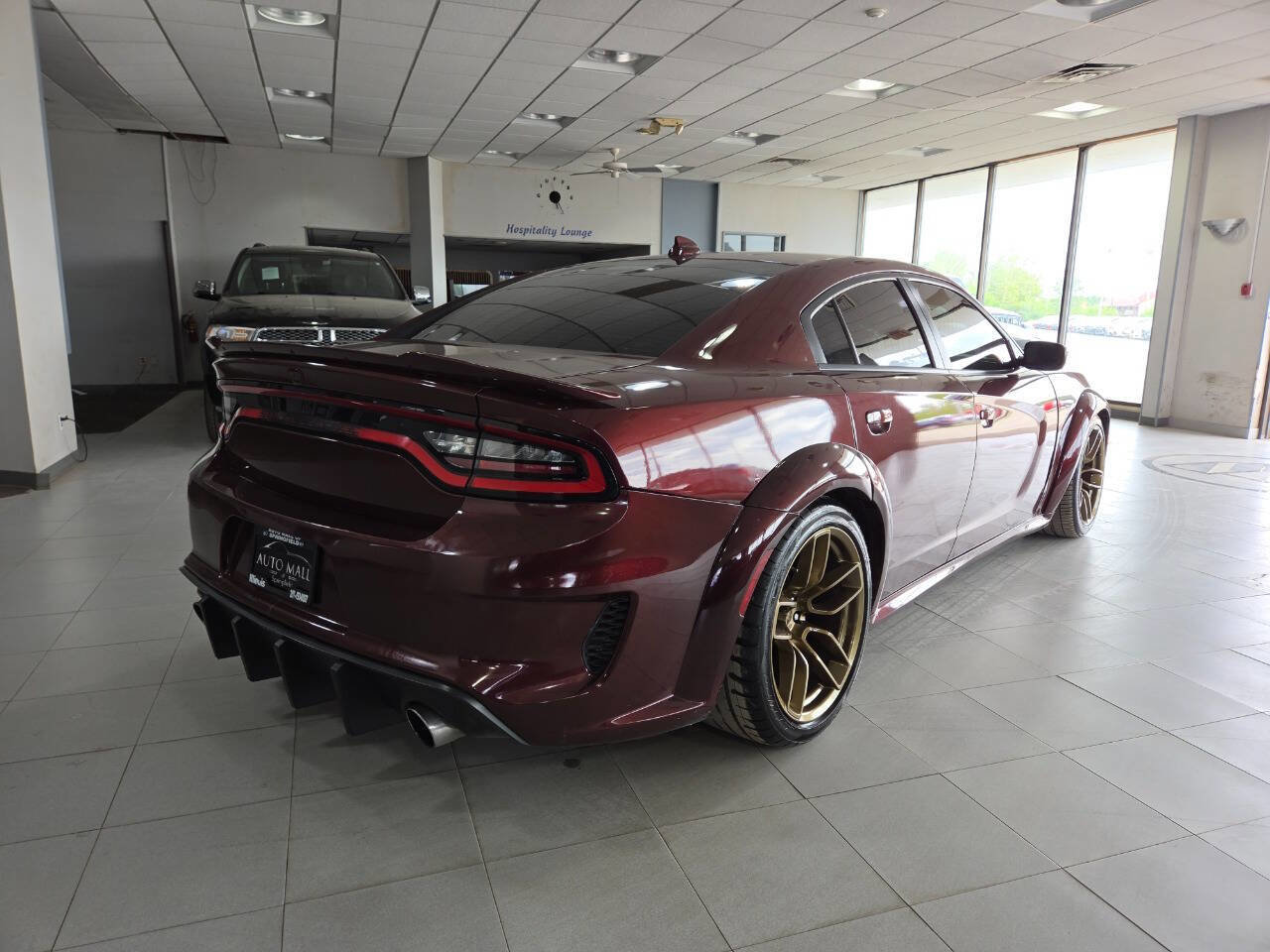 Used 2016 Dodge Charger SRT Hellcat RWD image 7