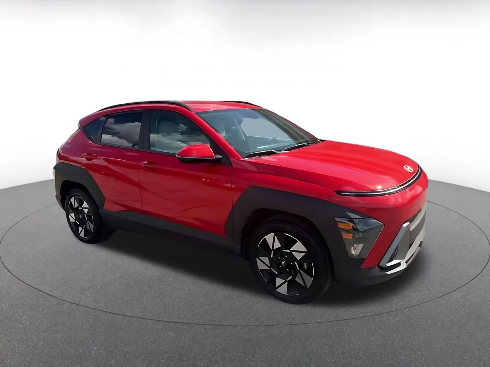 Used 2025 Hyundai Kona SEL image 3