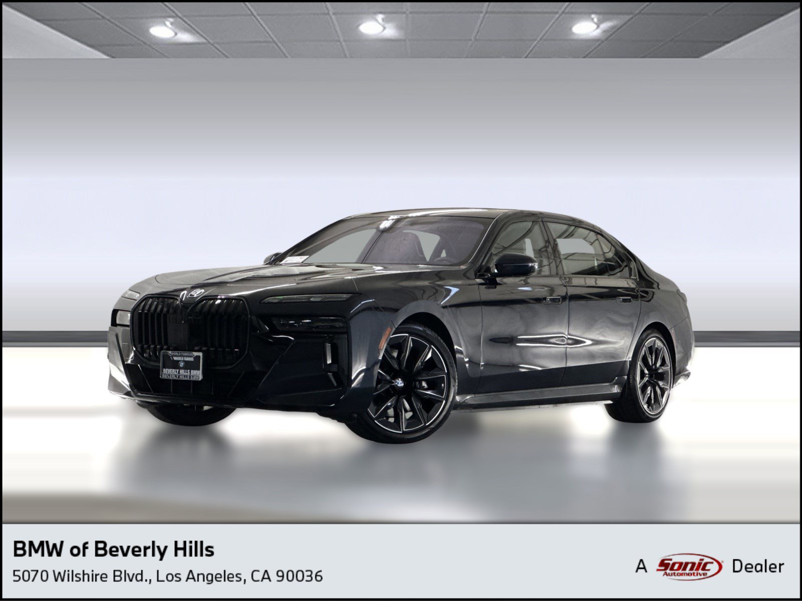 Used 2025 BMW i7 xDrive60 image 1