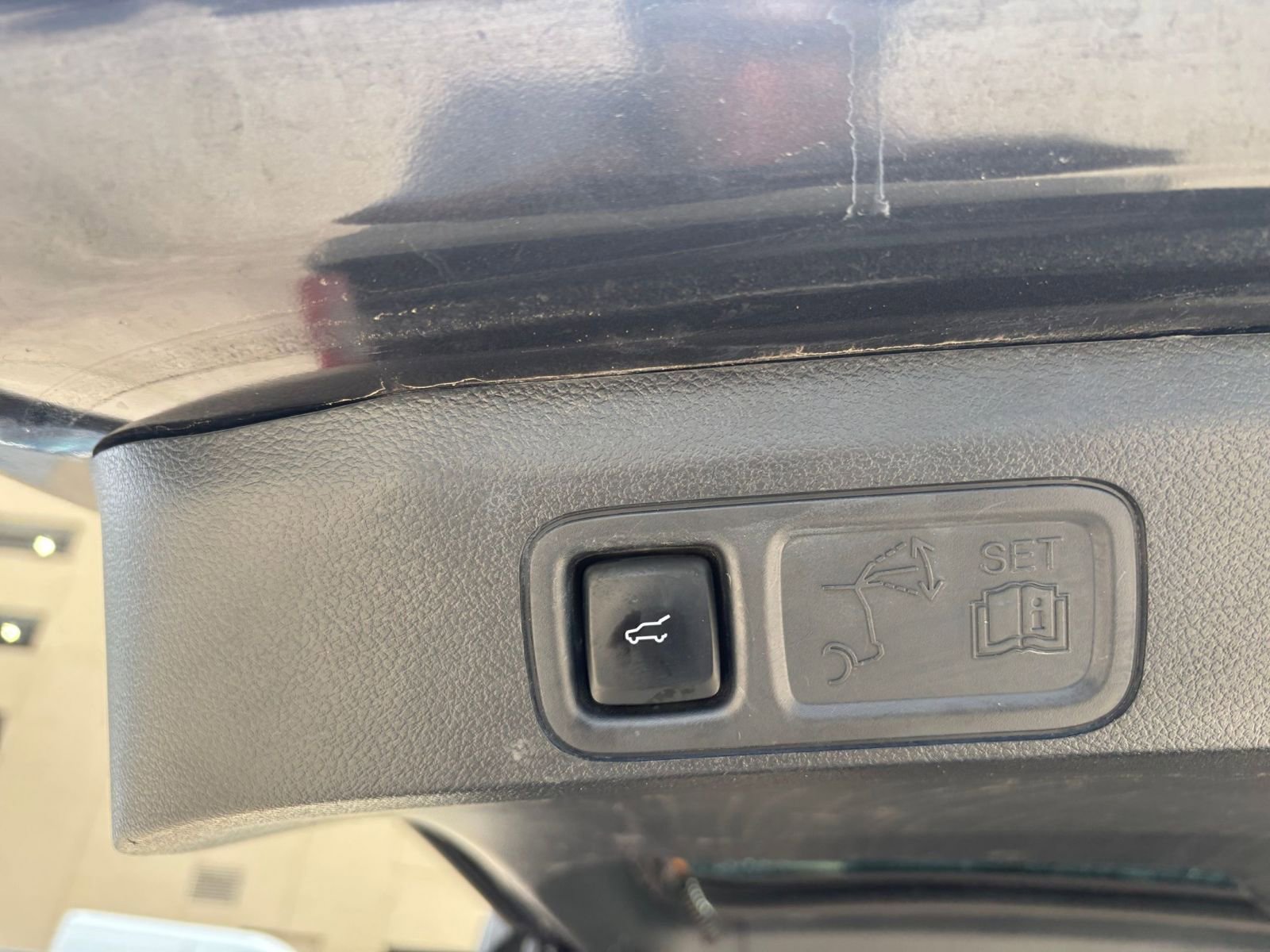 Used 2024 Ford Expedition Limited AWD/4WD image 23