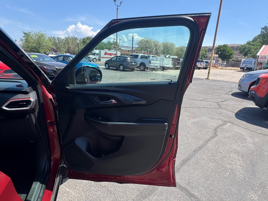 Used 2023 Chevrolet TrailBlazer RS image 22