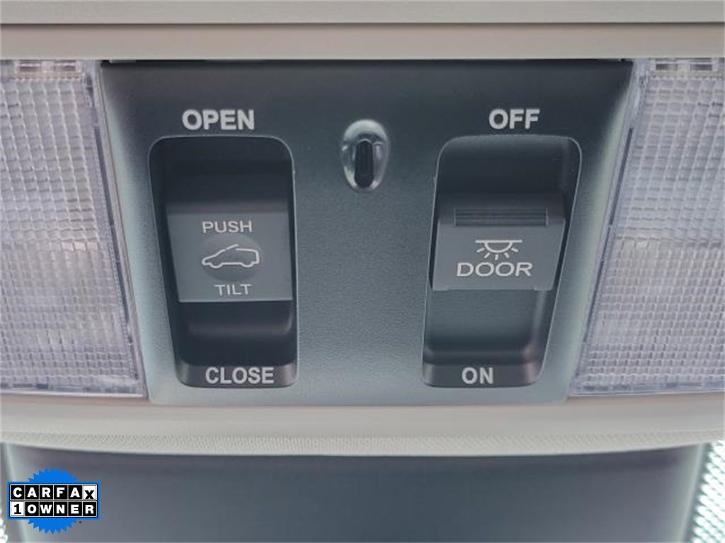 Used 2025 Honda Odyssey EX-L image 32