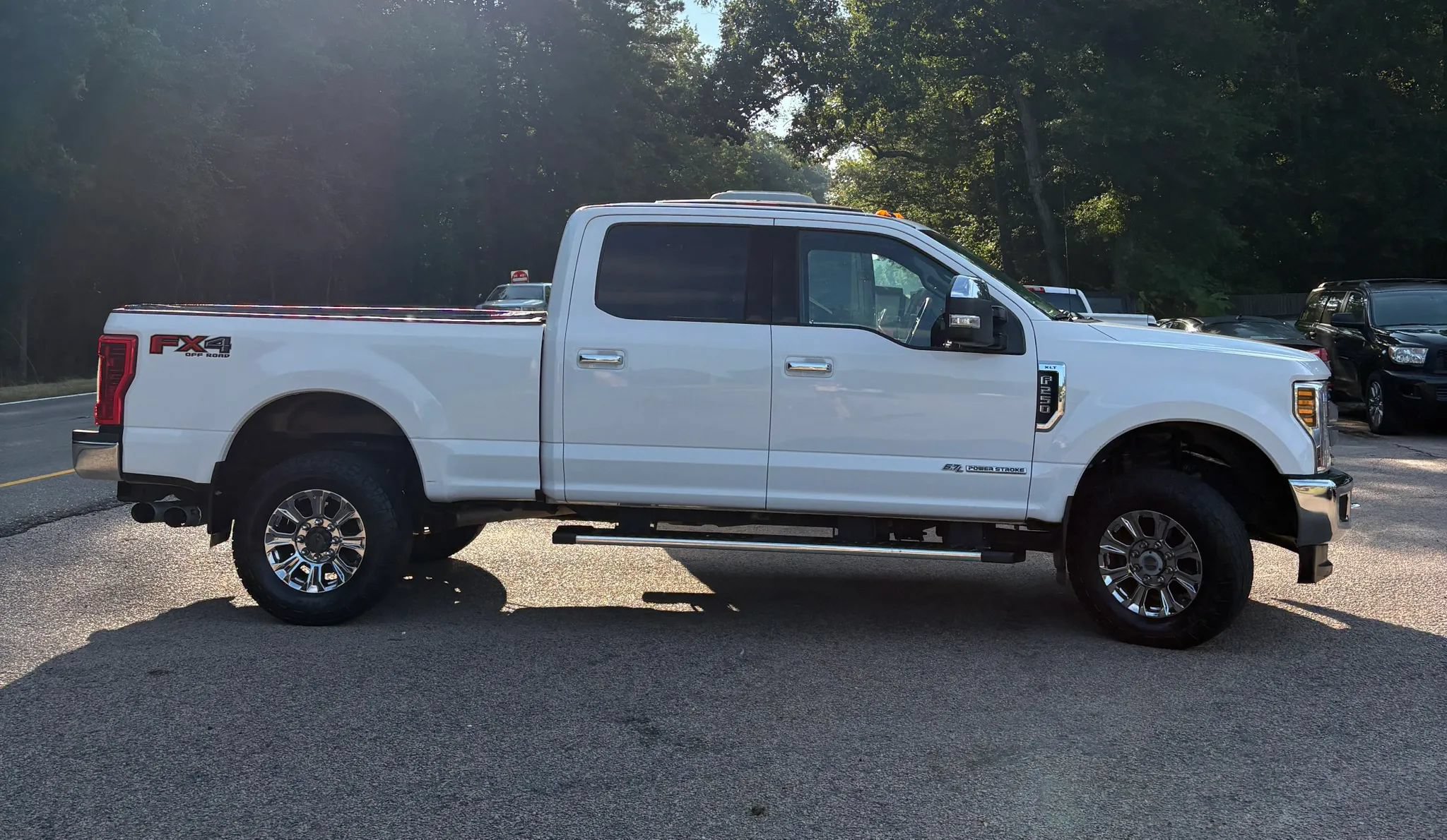 Used 2018 Ford F250 XLT w/ XLT Premium Package AWD/4WD image 5