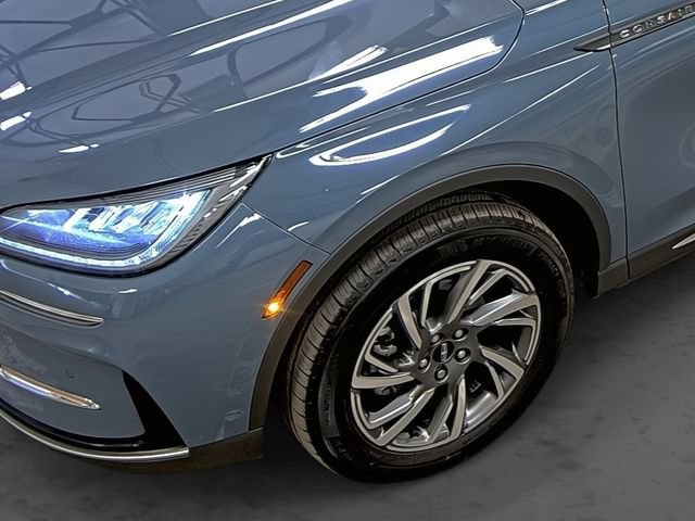 Used 2025 Lincoln Corsair AWD w/ Equipment Group 101A image 8