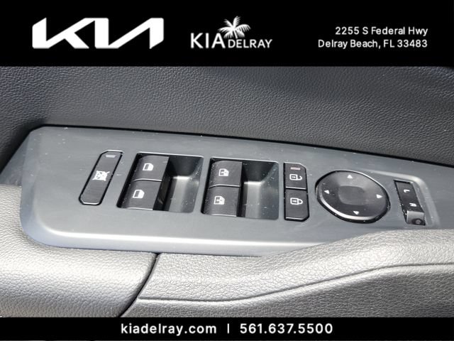 Used 2026 Kia Sportage EX w/ EX Panorama Roof Package FWD image 16
