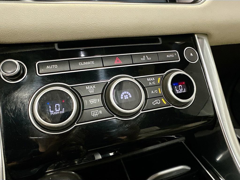 Used 2016 Land Rover Range Rover Sport Supercharged image 16