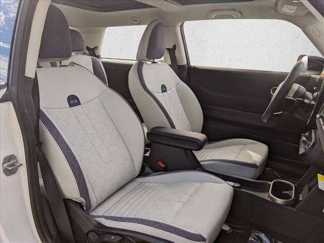 Certified 2025 MINI Cooper S image 19