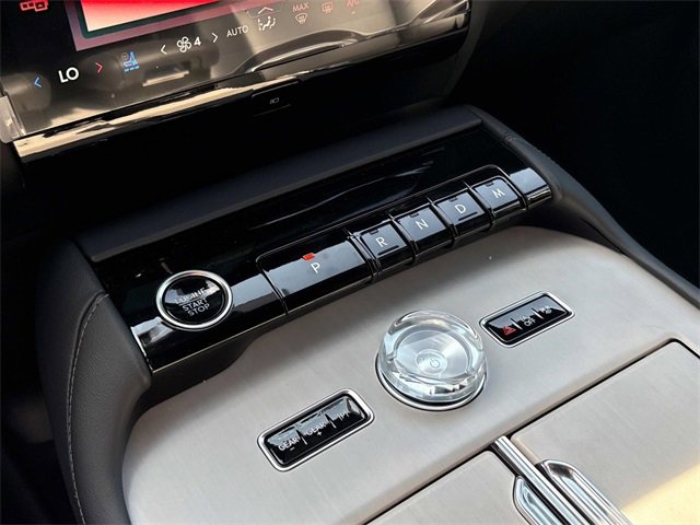 New 2025 Lincoln Navigator L Reserve w/ Jet Appearance Package image 32