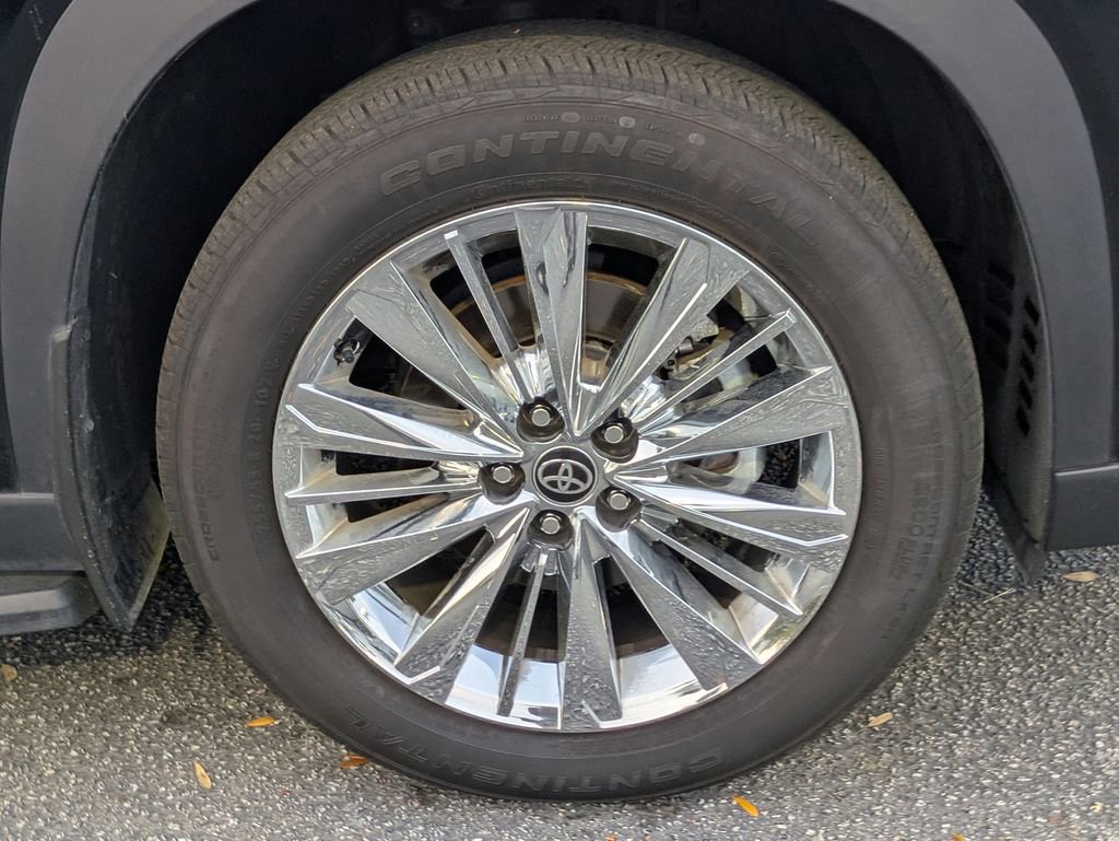 Certified 2024 Toyota Grand Highlander Platinum image 4