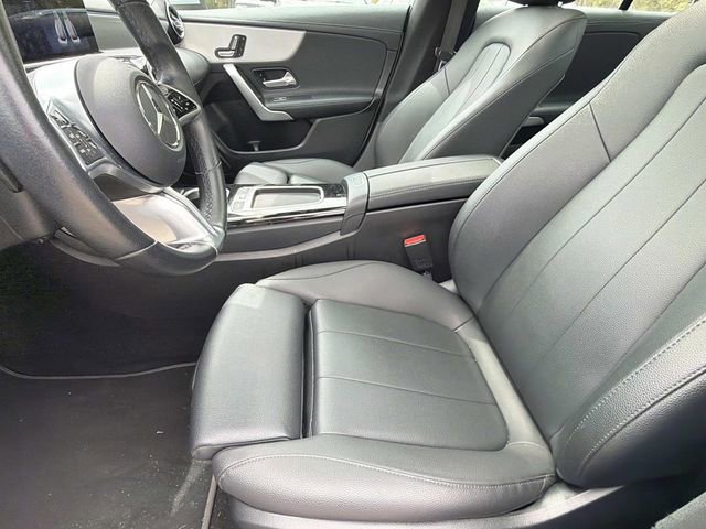 Used 2025 Mercedes-Benz CLA 250 image 16