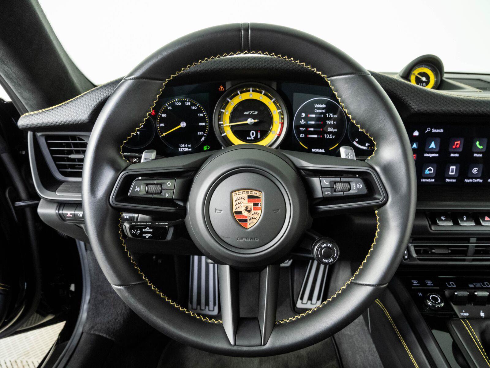 Used 2024 Porsche 911 GT3 RWD image 9