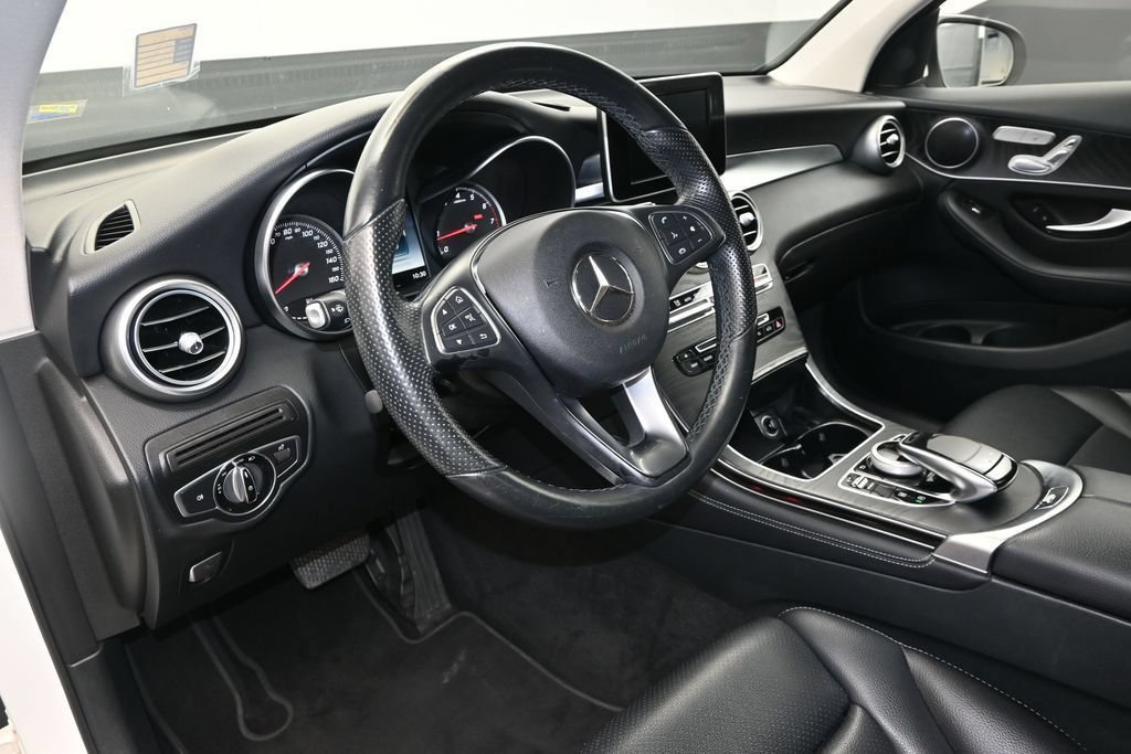 Used 2016 Mercedes-Benz GLC 300 image 17