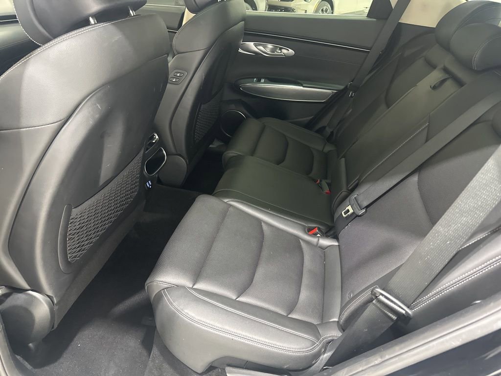 Used 2023 Genesis GV70 2.5T Select w/ Select Package image 28