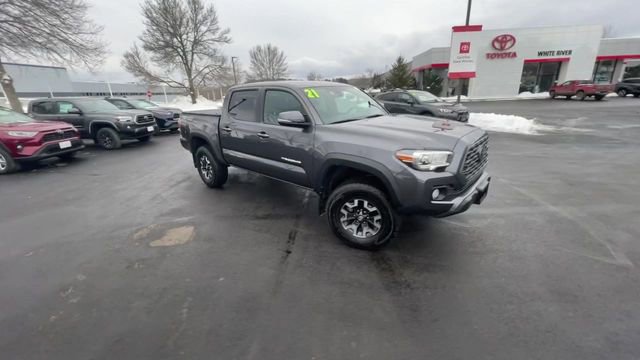 Certified 2021 Toyota Tacoma TRD Off-Road image 2
