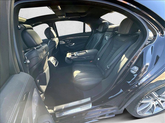 Used 2019 Mercedes-Benz S 560 Sedan image 26