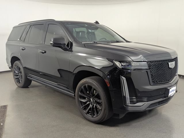 Used 2023 Cadillac Escalade Sport Platinum w/ LPO, ONYX Package AWD/4WD image 2