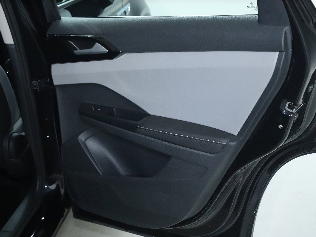 Used 2024 Volkswagen Taos S image 30