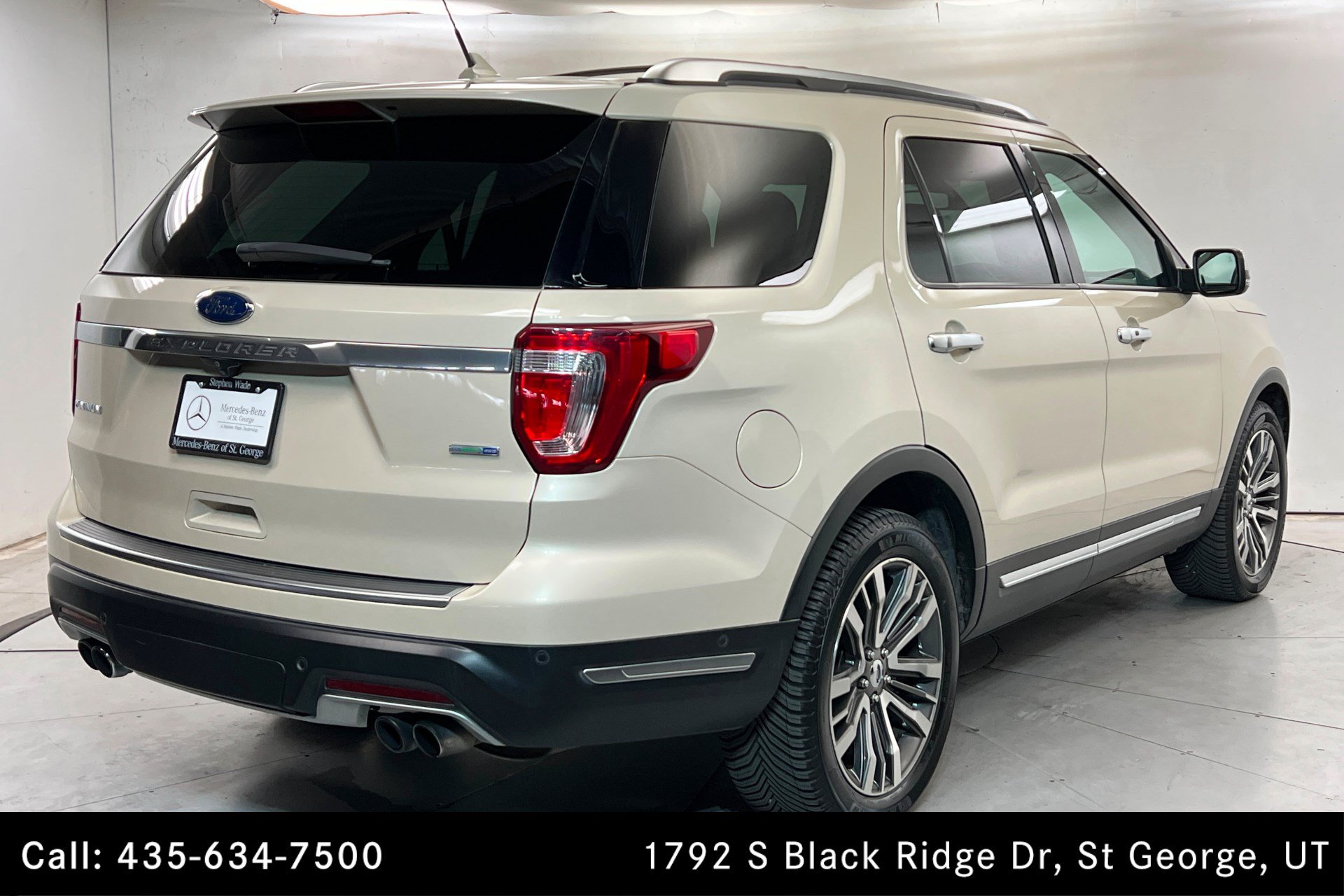 Used 2018 Ford Explorer Platinum AWD/4WD image 5