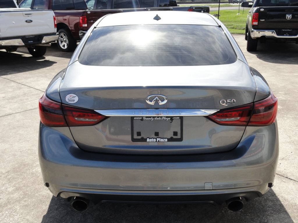 Used 2018 INFINITI Q50 Luxe w/ Essential Package (3.0T Luxe) RWD image 4