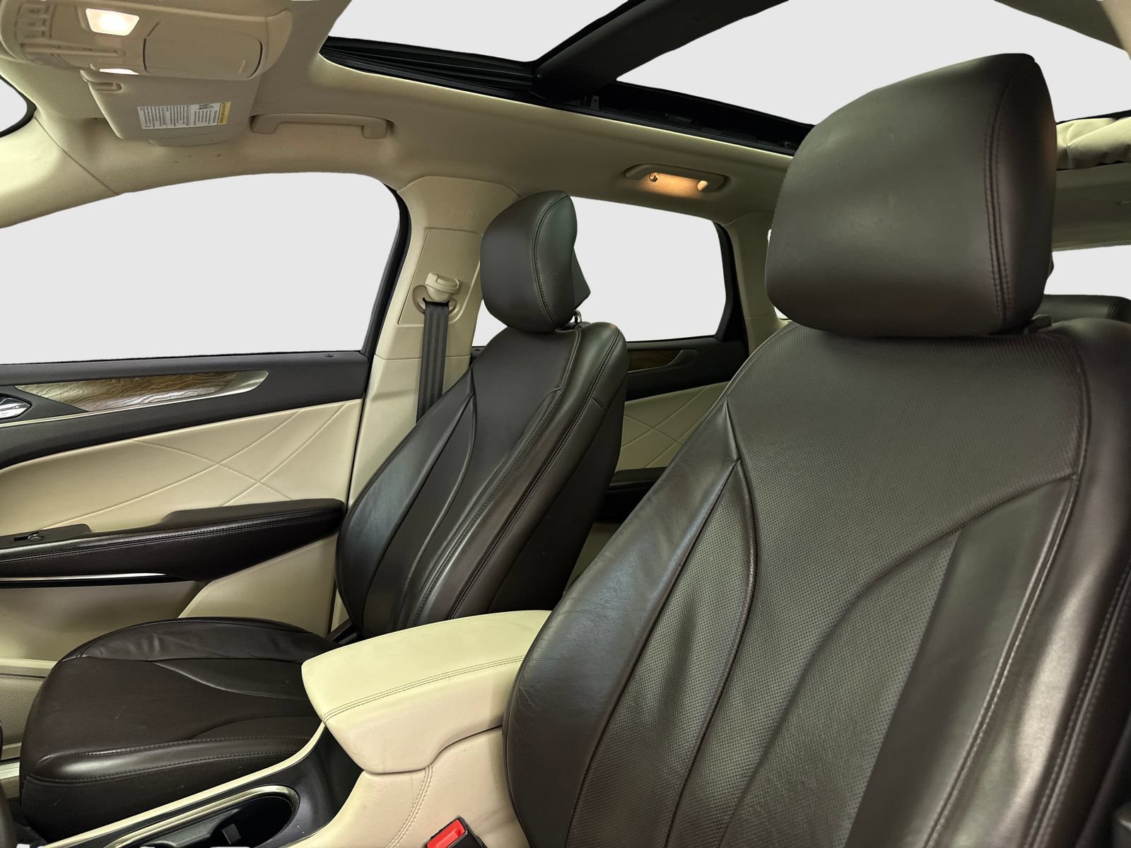 Used 2019 Lincoln MKC Reserve FWD image 15