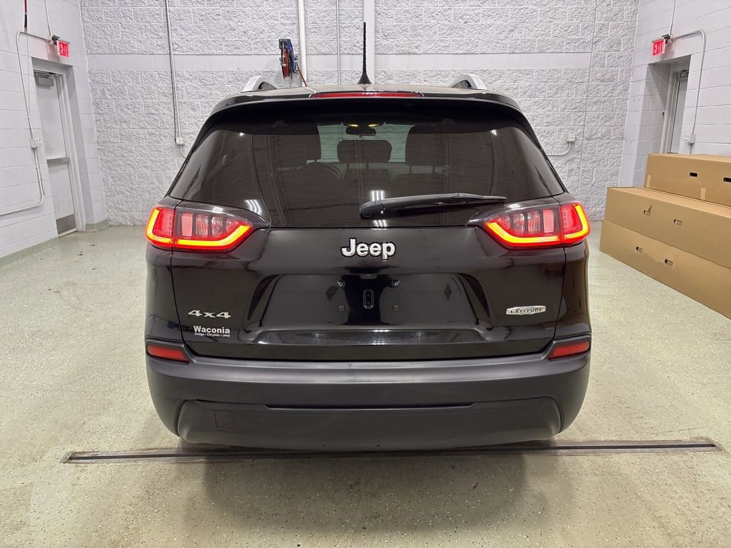 Used 2019 Jeep Cherokee Latitude Plus w/ Cold Weather Group image 5