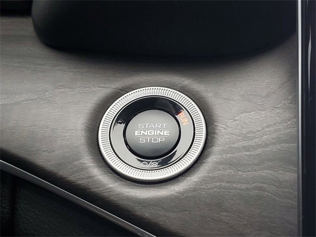 New 2025 Jeep Grand Cherokee Limited w/ Trailer Tow Package image 24