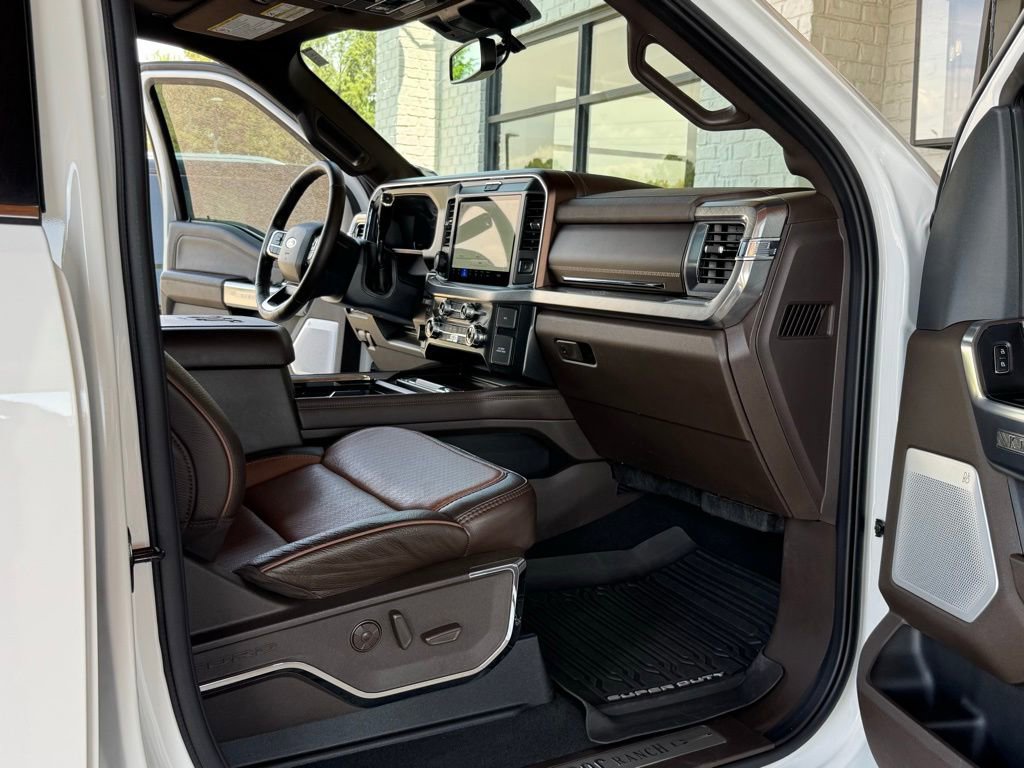 Used 2025 Ford F250 King Ranch w/ Chrome Package image 45