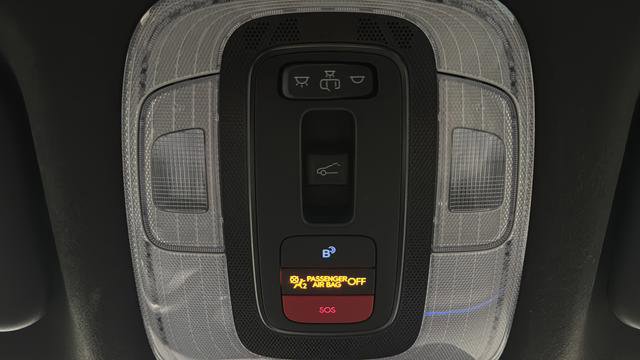 Used 2024 Hyundai Elantra Limited FWD image 32