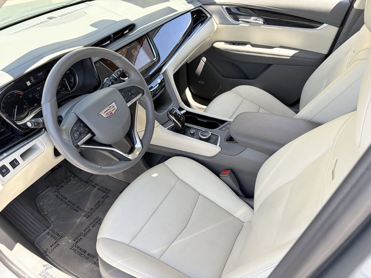 Certified 2023 Cadillac XT6 Premium Luxury FWD image 19