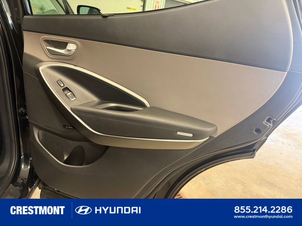 Used 2017 Hyundai Santa Fe Sport 2.0T AWD/4WD image 32