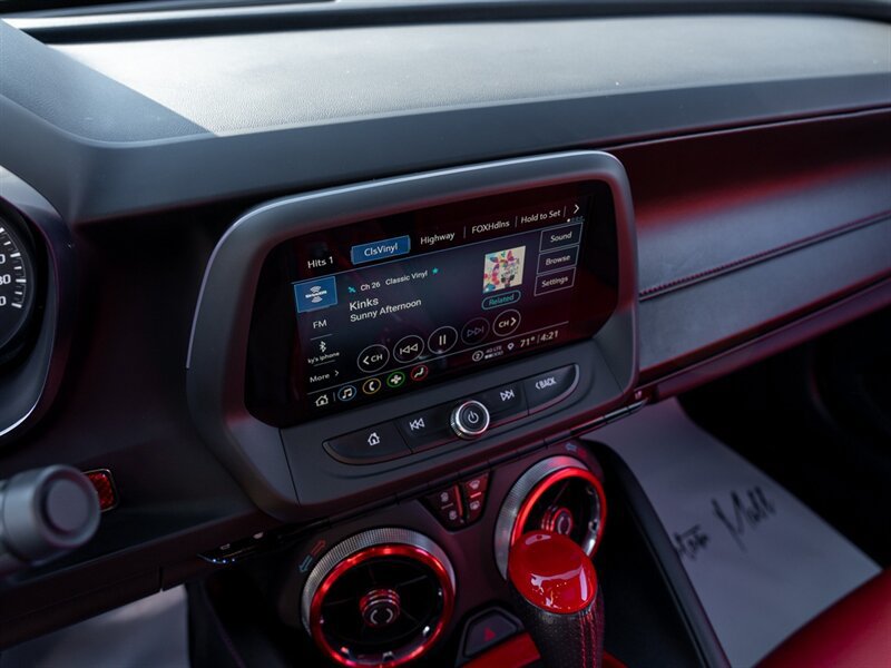 Used 2021 Chevrolet Camaro SS RWD image 33