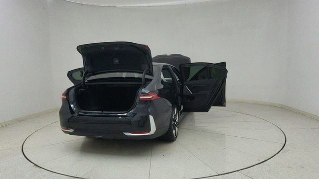 Used 2026 BMW 530i image 77