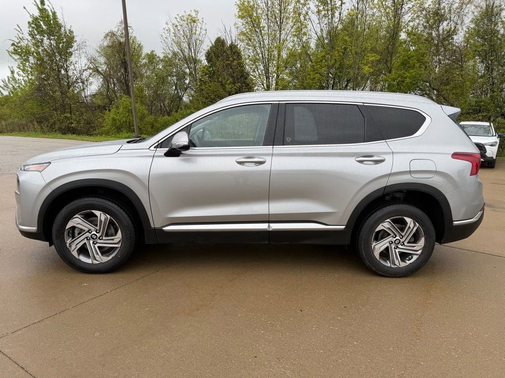 Used 2022 Hyundai Santa Fe SEL w/ Convenience + Premium Package AWD/4WD image 2