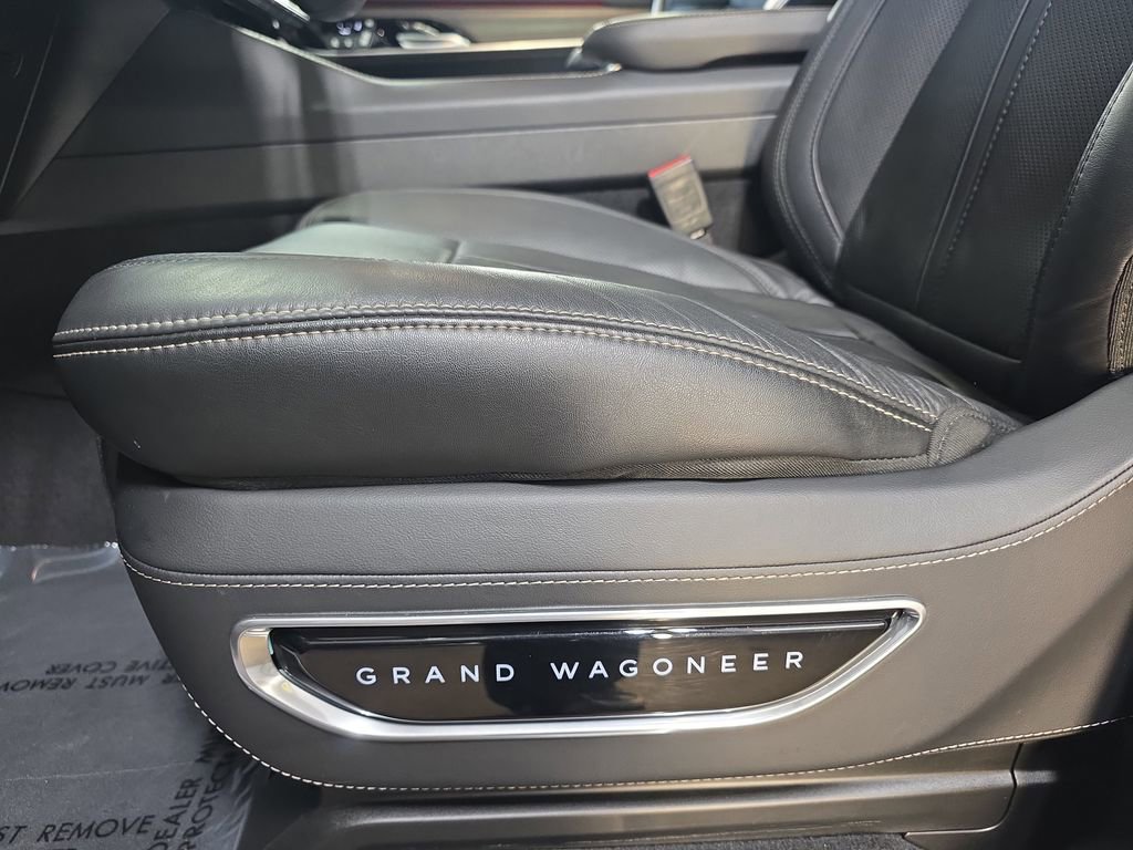 Used 2022 Jeep Grand Wagoneer Series I AWD/4WD image 33