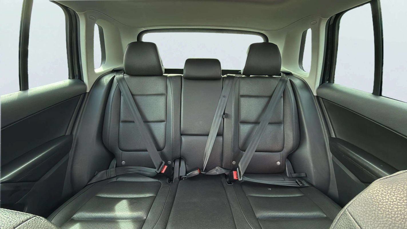 Used 2017 Volkswagen Tiguan Wolfsburg Edition AWD/4WD image 17
