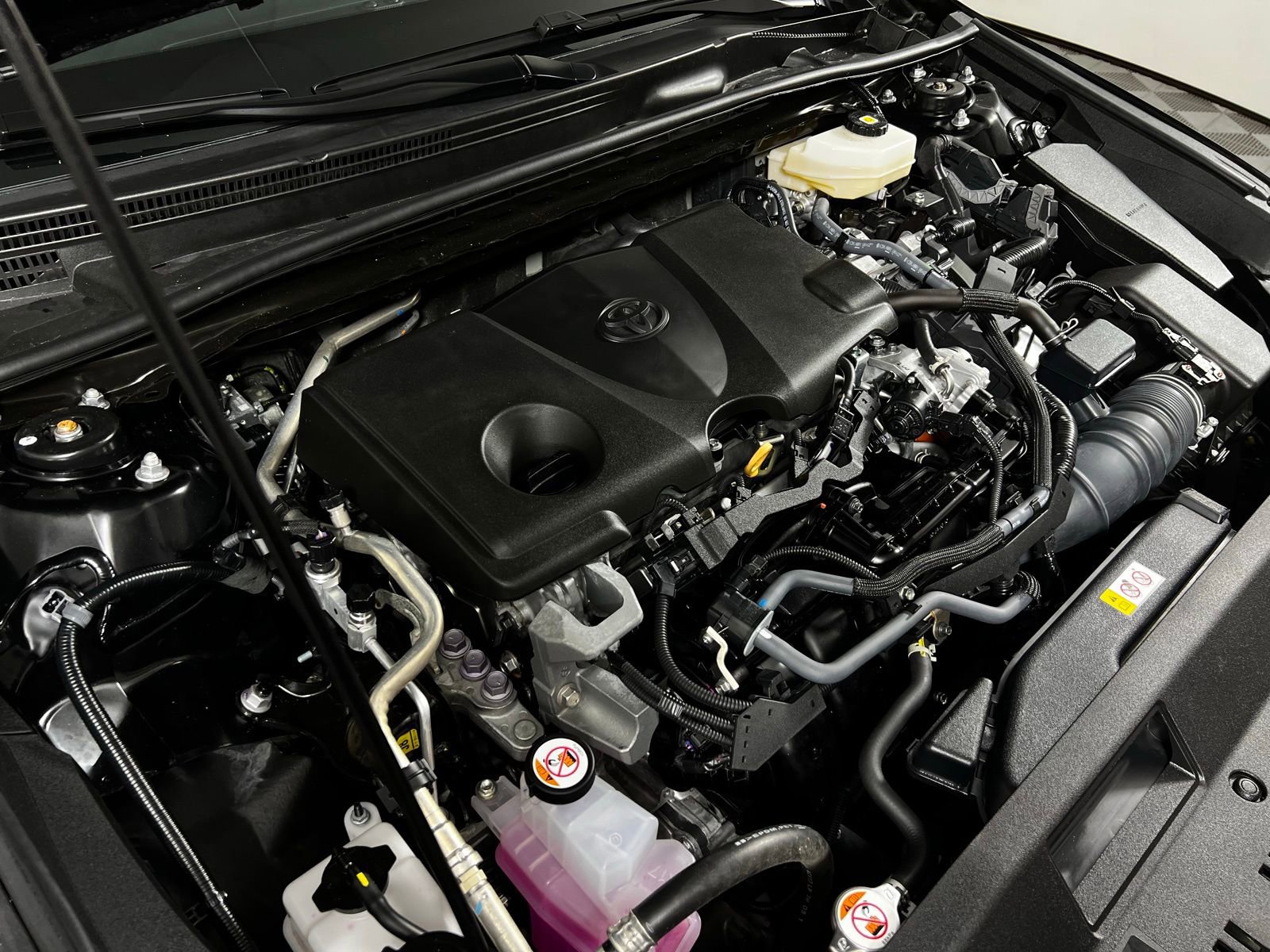 Certified 2025 Toyota Camry LE FWD image 10