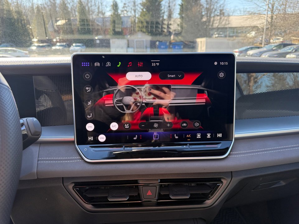 New 2026 Volkswagen Tiguan SE R-Line AWD/4WD image 18