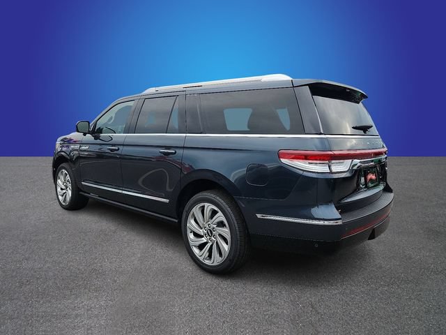 New 2024 Lincoln Navigator L Reserve AWD/4WD image 4