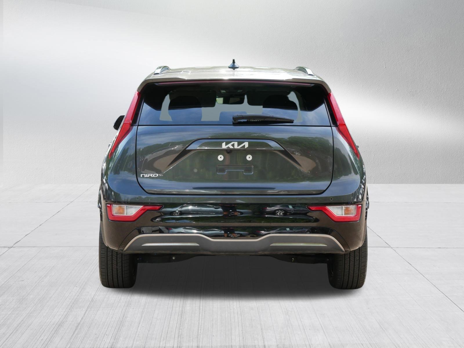 Certified 2024 Kia Niro Wind w/ Wind Preserve Package FWD image 6